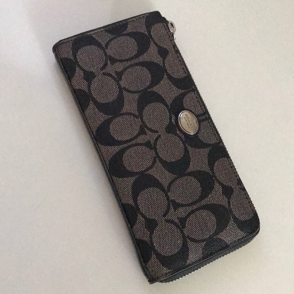 Coach wallet